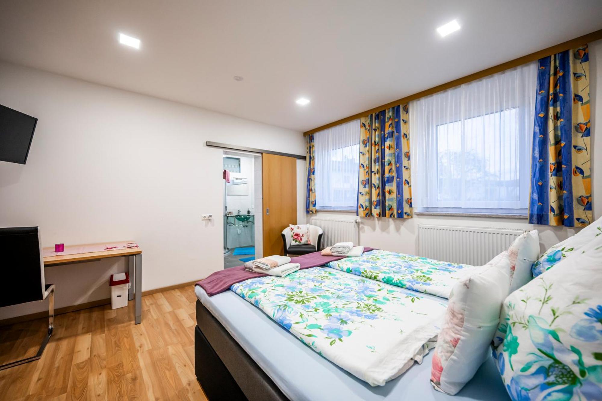 Die Schlafstube - Bed & Breakfast ツェルトベク エクステリア 写真